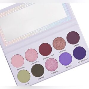 Eye Shadow Palette Ace Beaute Violet Sage Purple Green NEW New In box